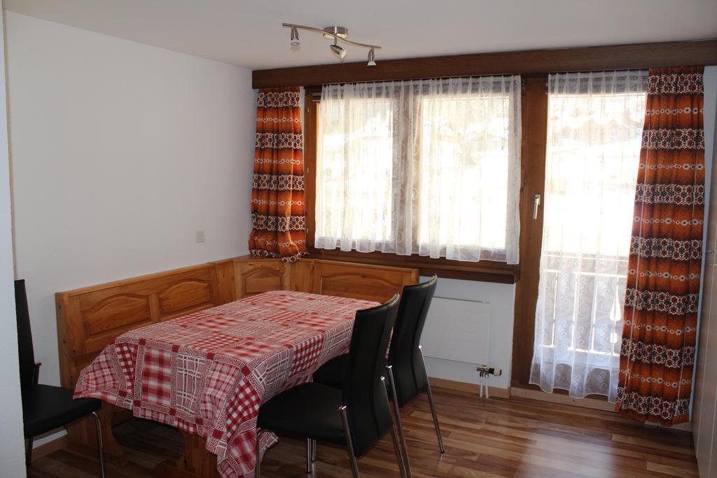 Ferienwohnung Silberdistel, Saastalstrasse 178 Стая снимка